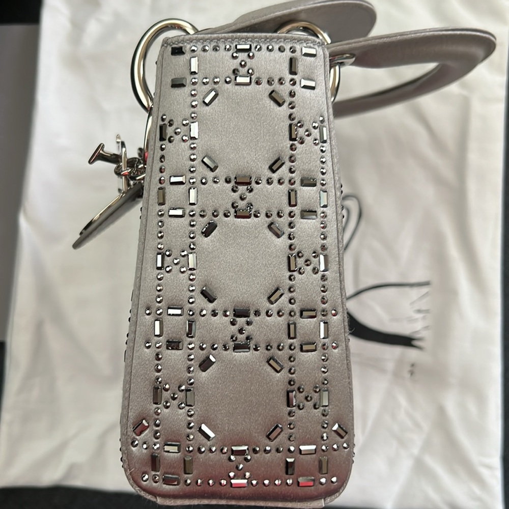 Mini Lady Dior - Picture 6 of 17